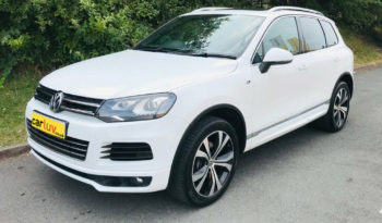 Volkswagen Touareg White 2014 (MW64AKU) full