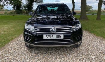 2015 Volkswagen Touareg V6 R-Line TDi Bluemotion Tech with Panoramic Sunroof full