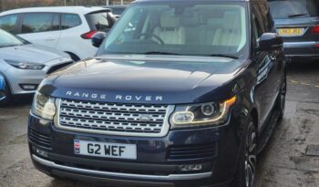 2016 Land Rover Range Rover Vogue TDV6 with Full Bright Interior and Panoramic Sunroof full
