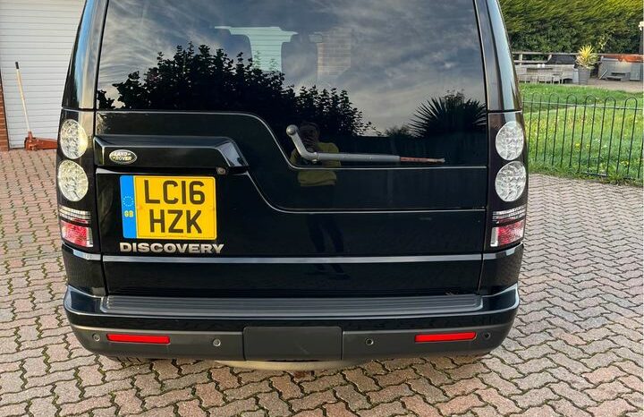 2016 Land Rover Discovery 4 with Rear Entertainment System full