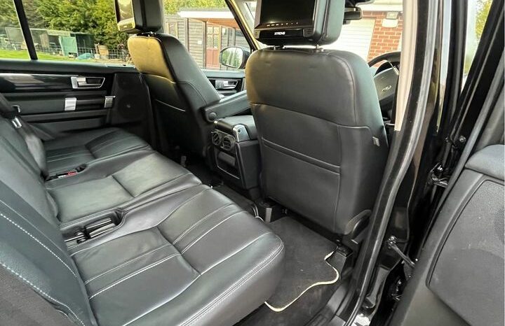 2016 Land Rover Discovery 4 with Rear Entertainment System full