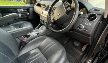 2016 Land Rover Discovery 4 with Rear Entertainment System full