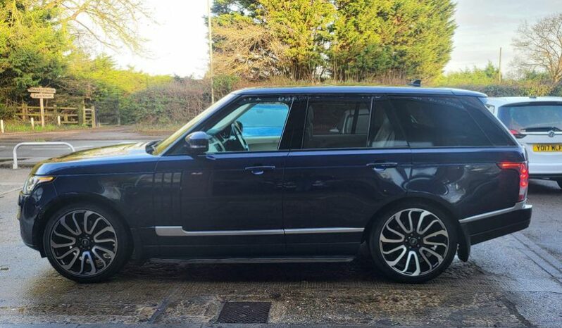 2016 Land Rover Range Rover Vogue TDV6 with Full Bright Interior and Panoramic Sunroof full