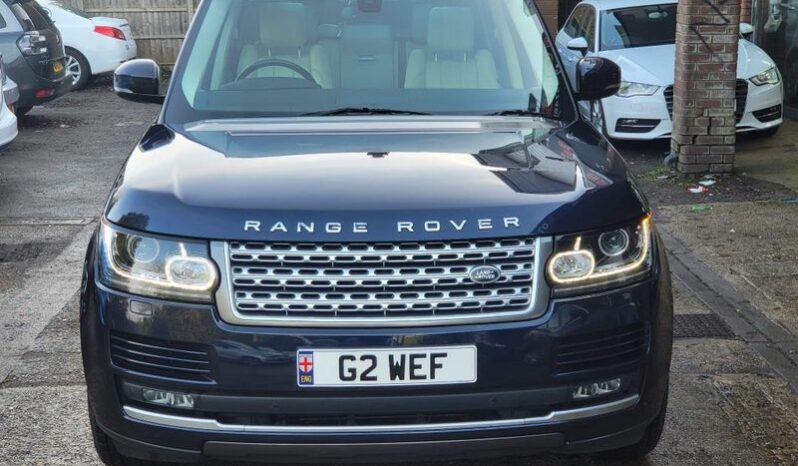 2016 Land Rover Range Rover Vogue TDV6 with Full Bright Interior and Panoramic Sunroof full