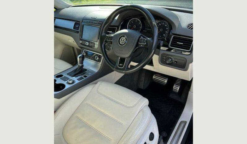 2016 Volkswagen Touareg R-Line Tiptronic 4WD full