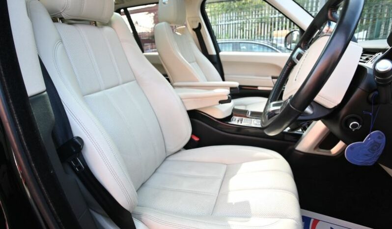 2016 Land Rover Range Rover Vogue with Bright Interior and Panoramic Sunroof full