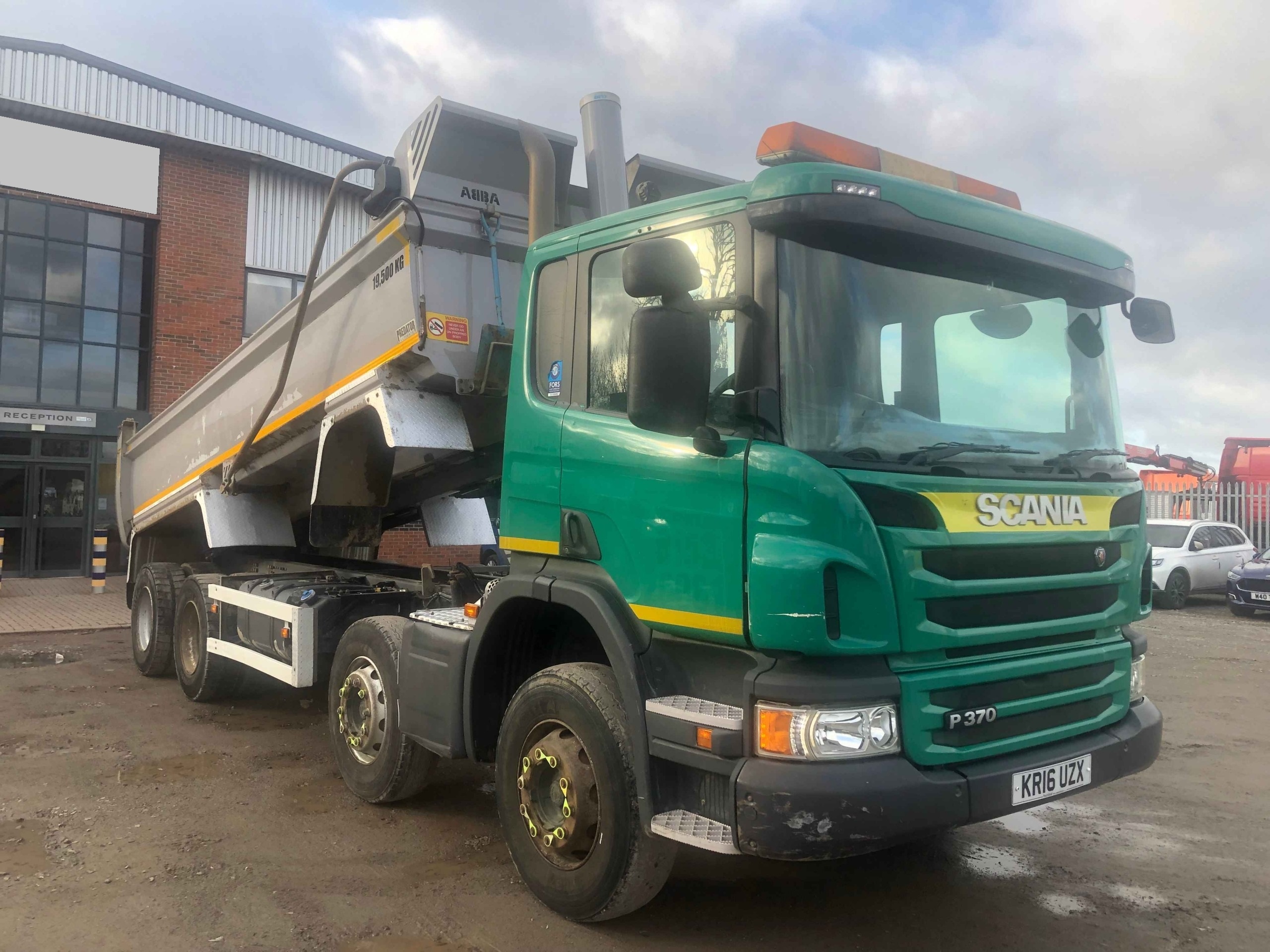 imgi_42_UZX-1-scaled