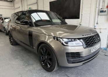 2020 Silver Land Rover Range Rover1