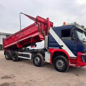 2017 VOLVO FMX 420 TIPPER