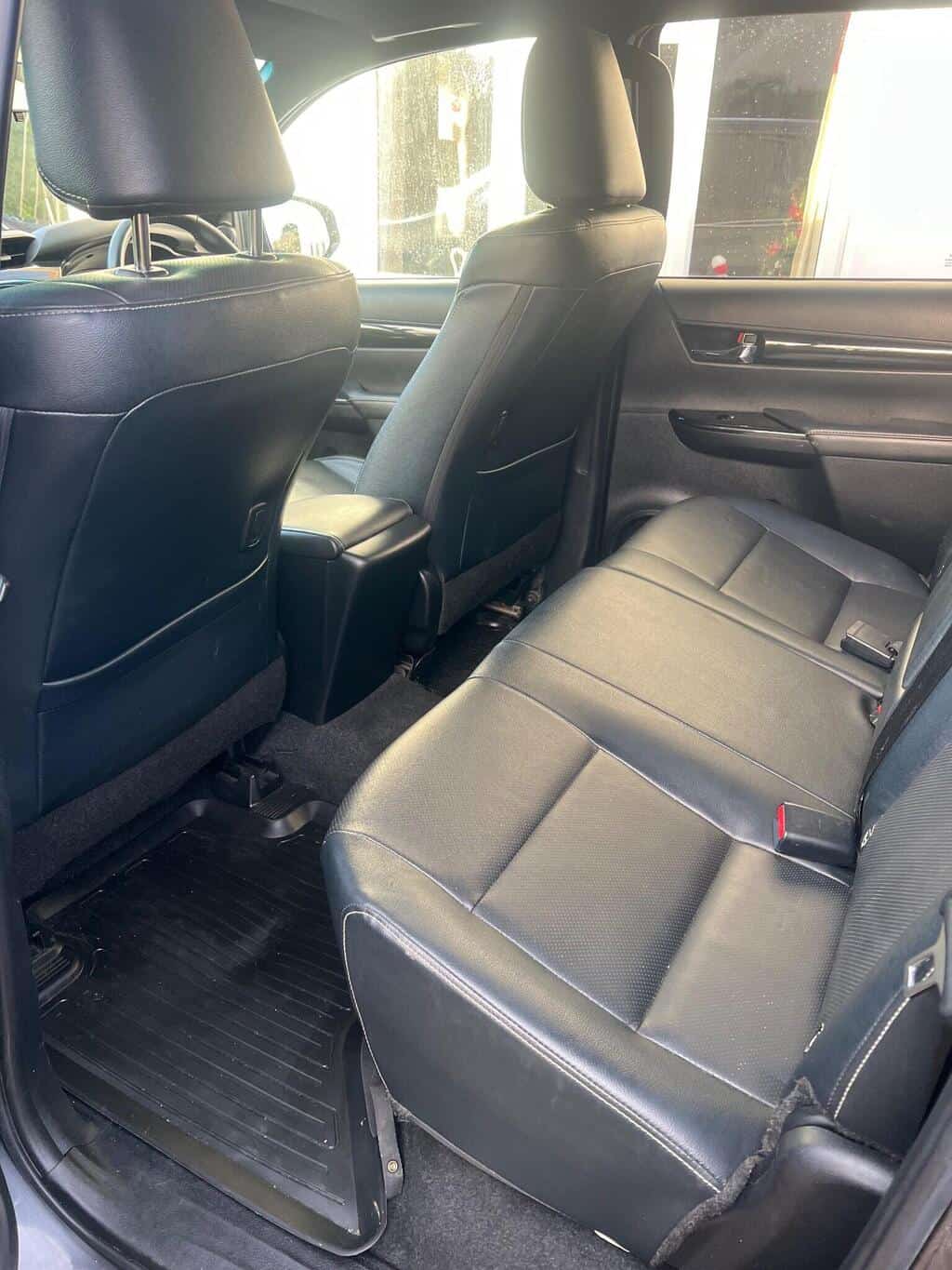 bffdec58837a4783a68b1a60bda0a50e