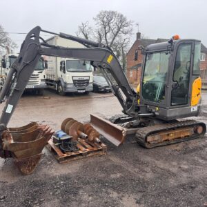 2017 VOLVO EC35D EXCAVATOR