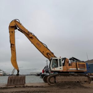 LIEBHERR R954B EXCAVATOR