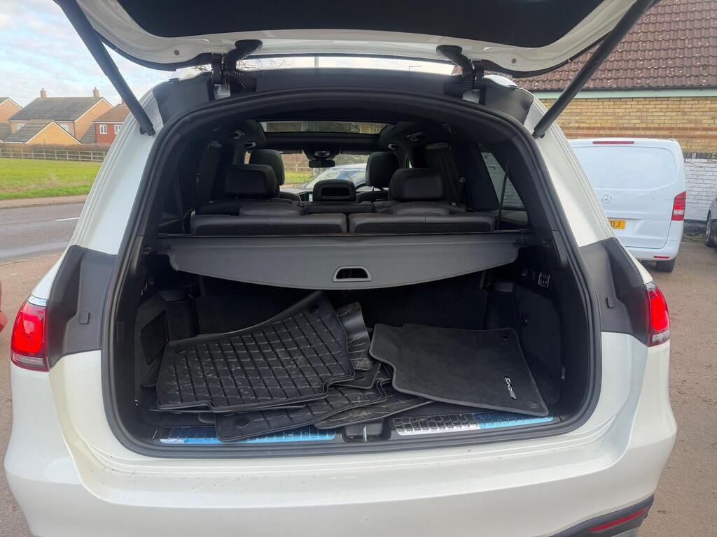 02fda92d16774c2aa27e60d9a732122b