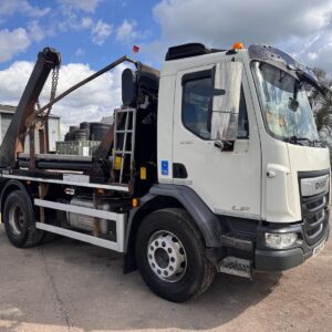2019 DAF LF230 SKIP LOADER