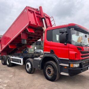 2015 SCANIA P370 TIPPER