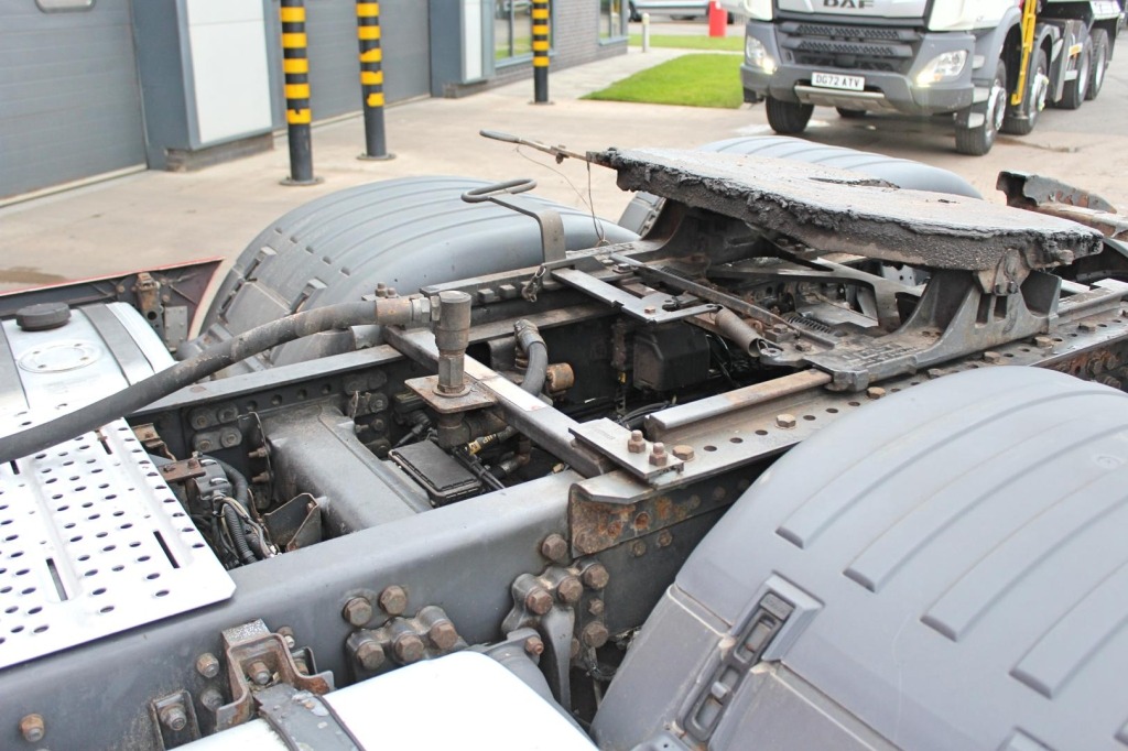 imgi_16_DM13216-cpnlhxqb