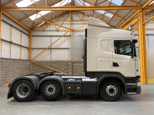 imgi_53_PO17-UXM-5-scaled