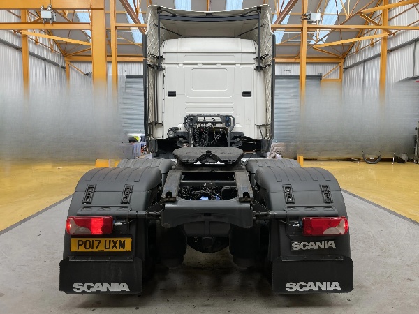 imgi_54_PO17-UXM-6-scaled