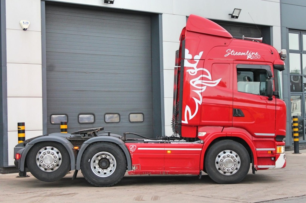 imgi_8_DM13216-qzxtxkge