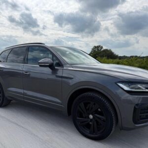 2019 Volkswagen Touareg 3.0 TDI V6 R-Line Tech Tiptronic 4Motion Euro 6