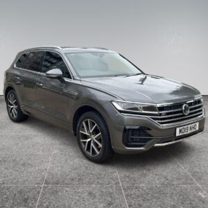 2019 Volkswagen Touareg 3.0 TDI V6 R-Line Tiptronic 4Motion Euro 6 - MD19NHO