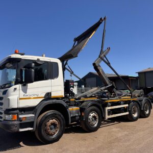 2017 SCANIA P370 HOOK LOADER