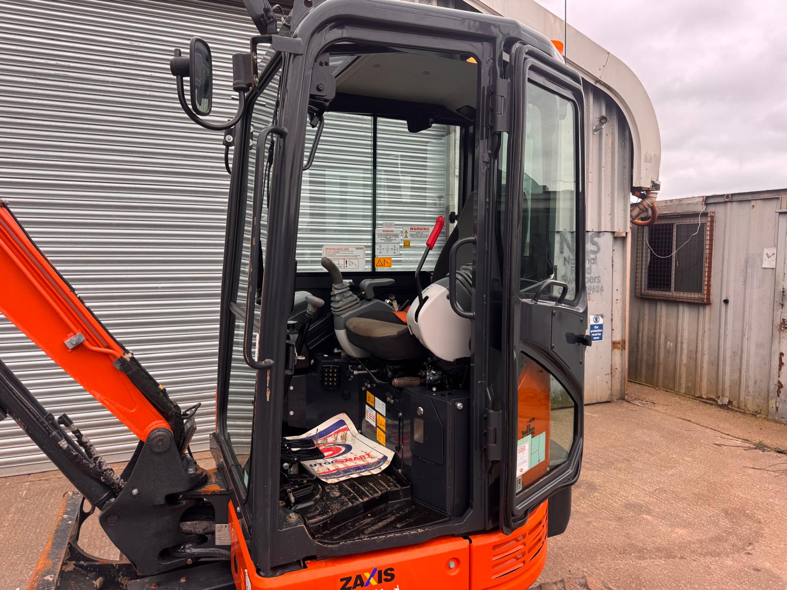 2023 HITACHI ZX26U-6 EXCAVATOR - Image 10