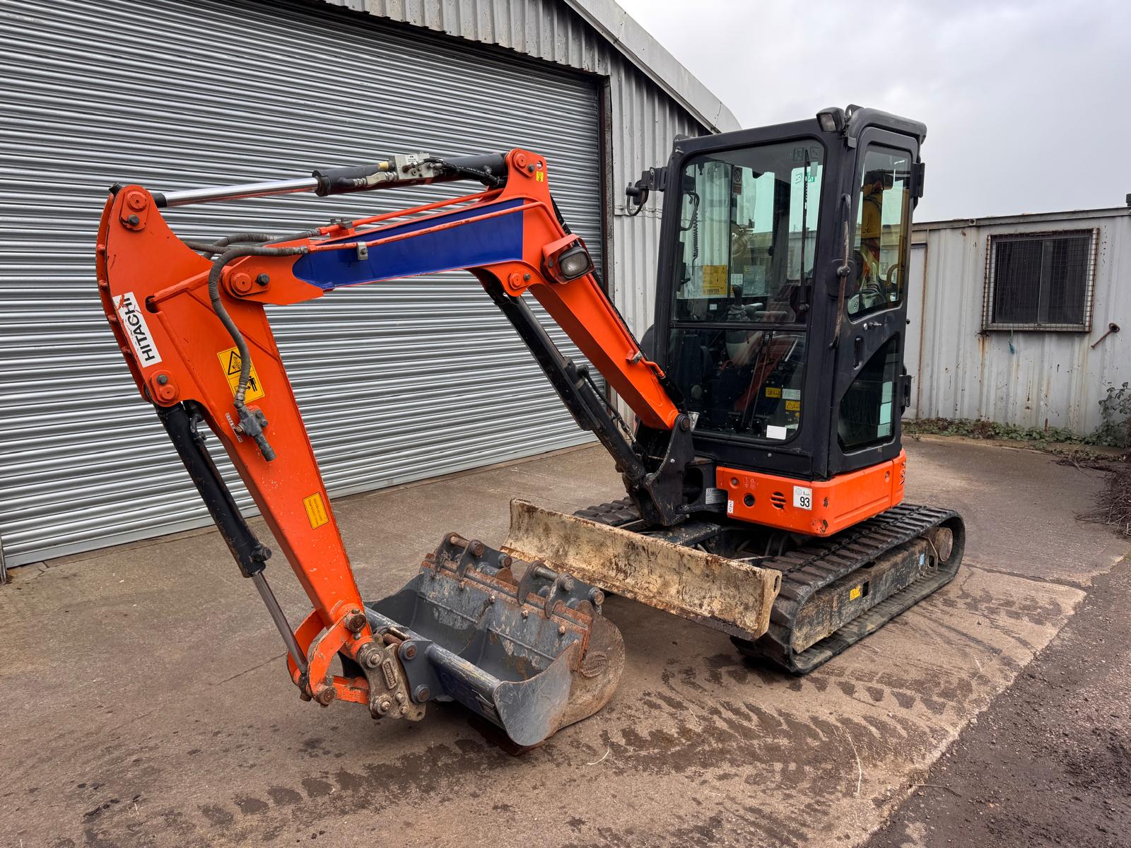 2017 HITACHI ZX26U-5A EXCAVATOR - Image 1
