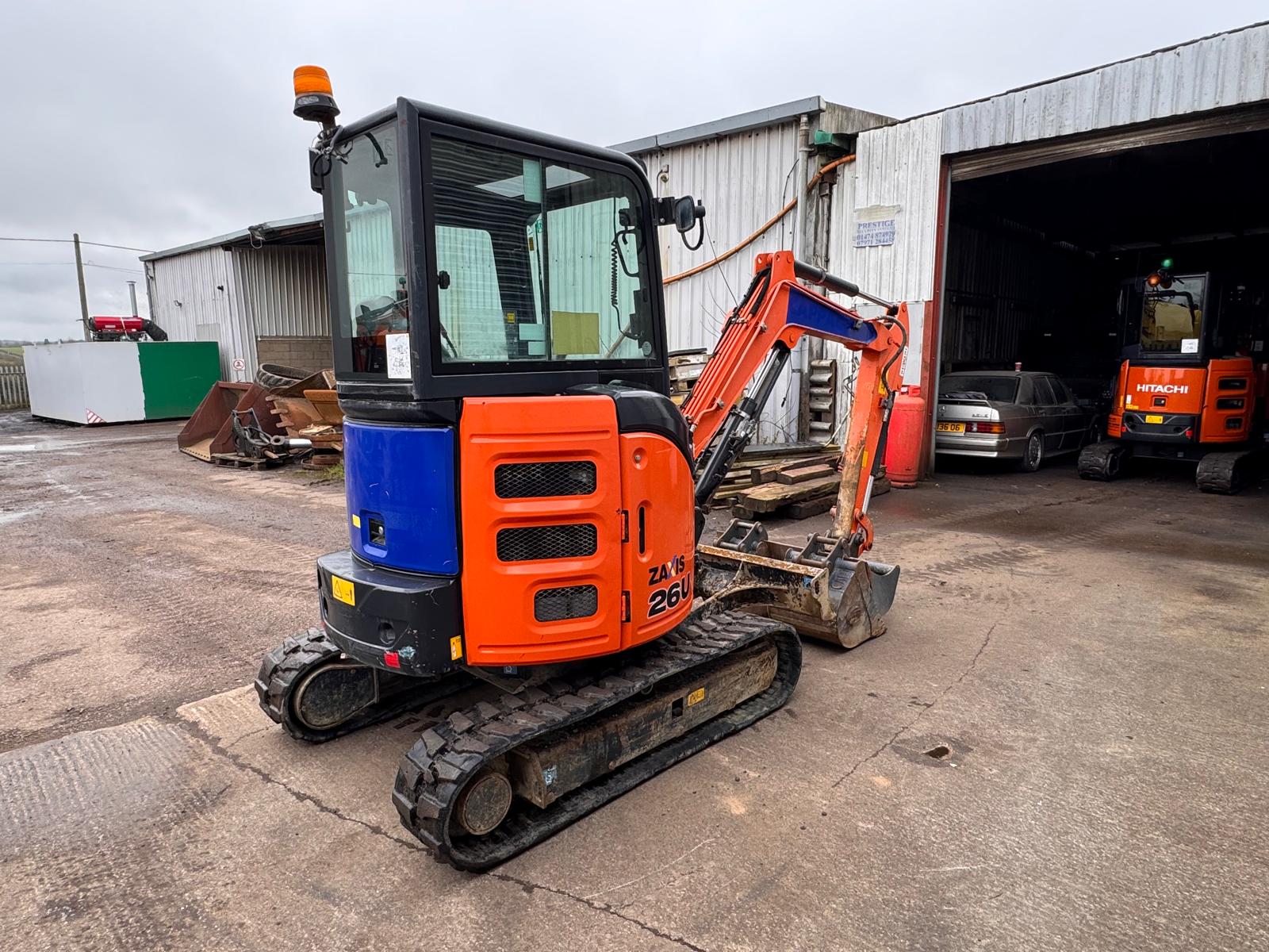 2017 HITACHI ZX26U-5A EXCAVATOR - Image 4