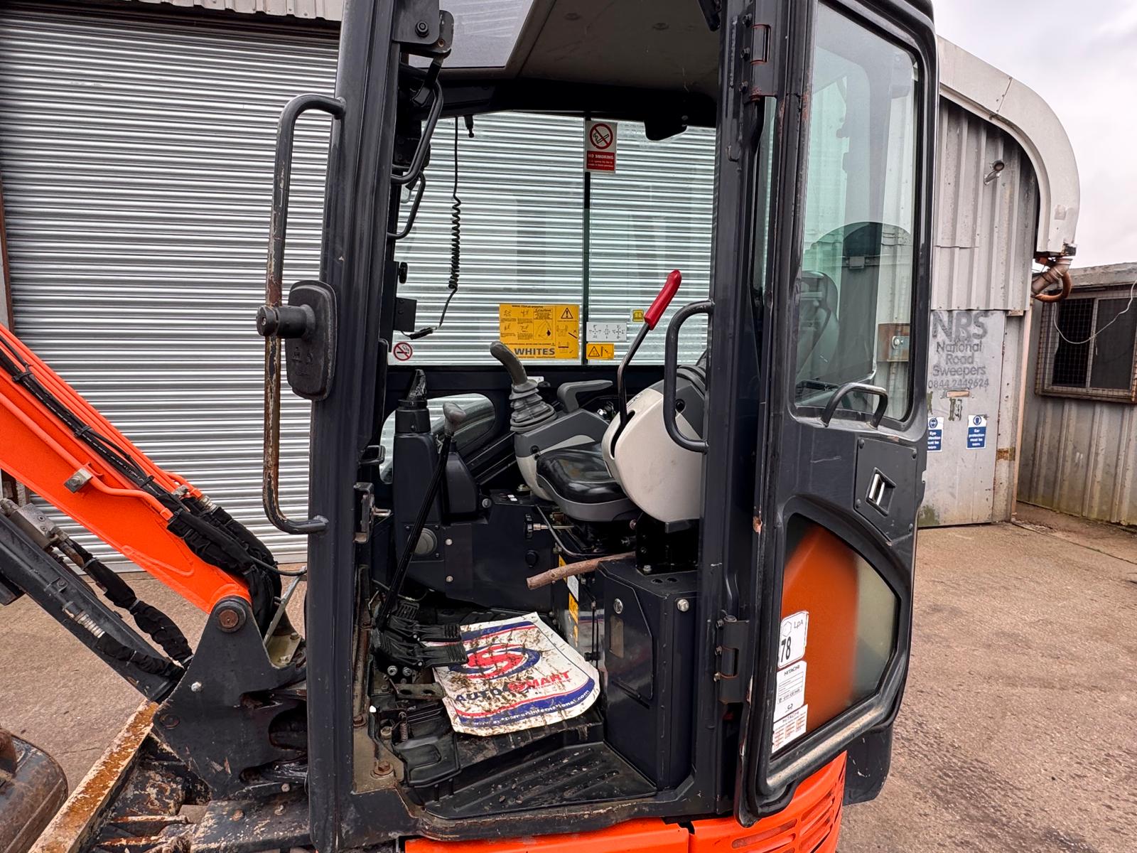 2017 HITACHI ZX26U-5A EXCAVATOR - Image 13