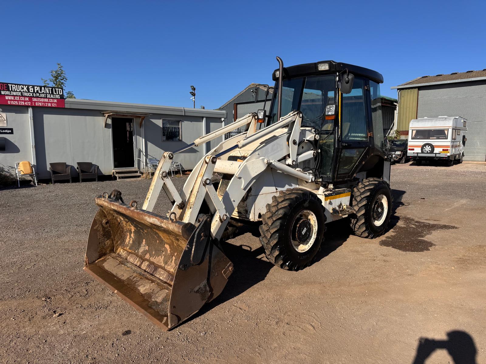 2006 JCB 2CX AIRMASTER - Image 1