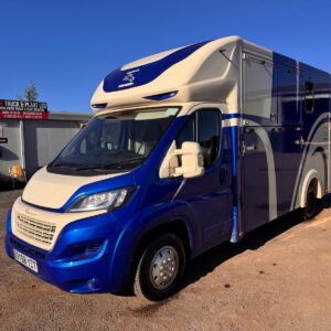 2018 PEUGEOT BOXER 2 HORSE HORSEBOX