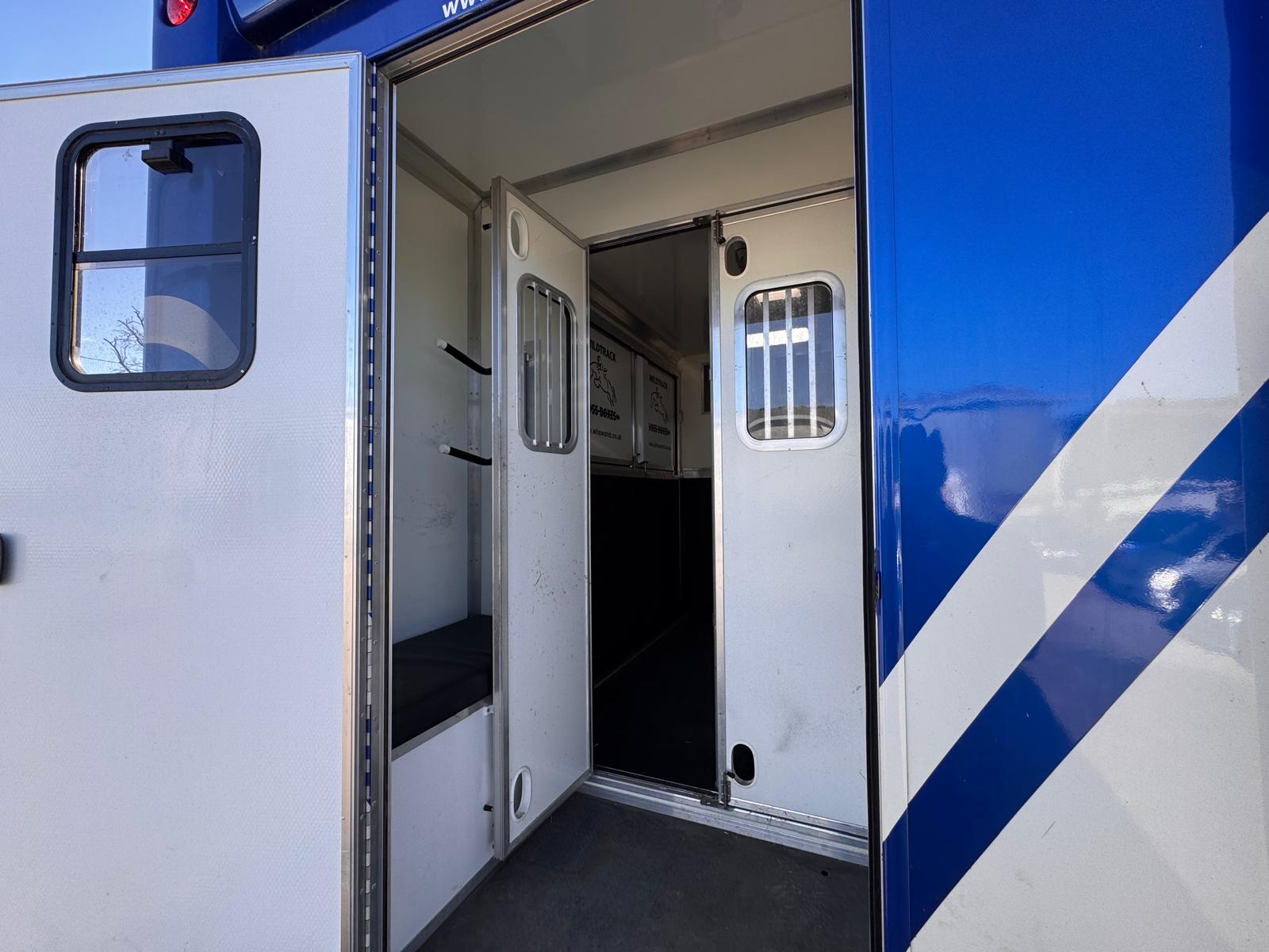2018 PEUGEOT BOXER 2 HORSE HORSEBOX - Image 13