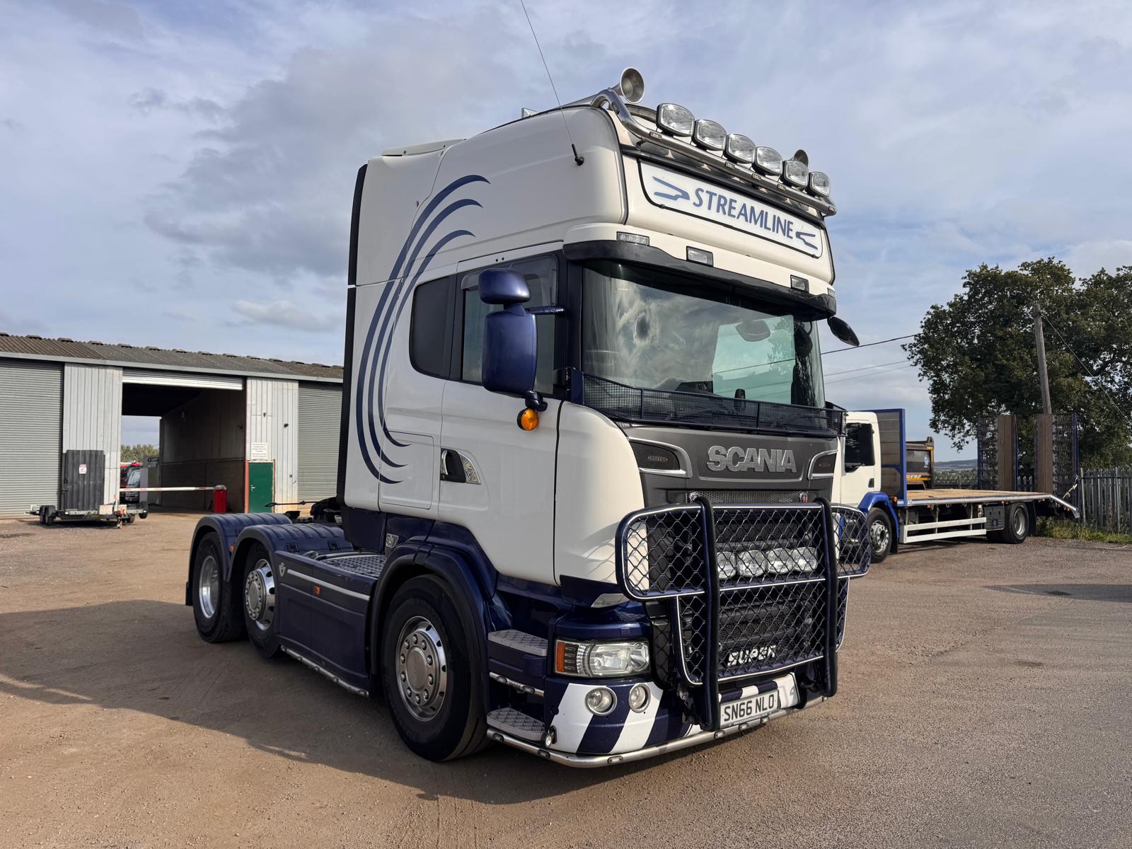 2016 SCANIA R580 V8 TRACTOR UNIT - Image 1