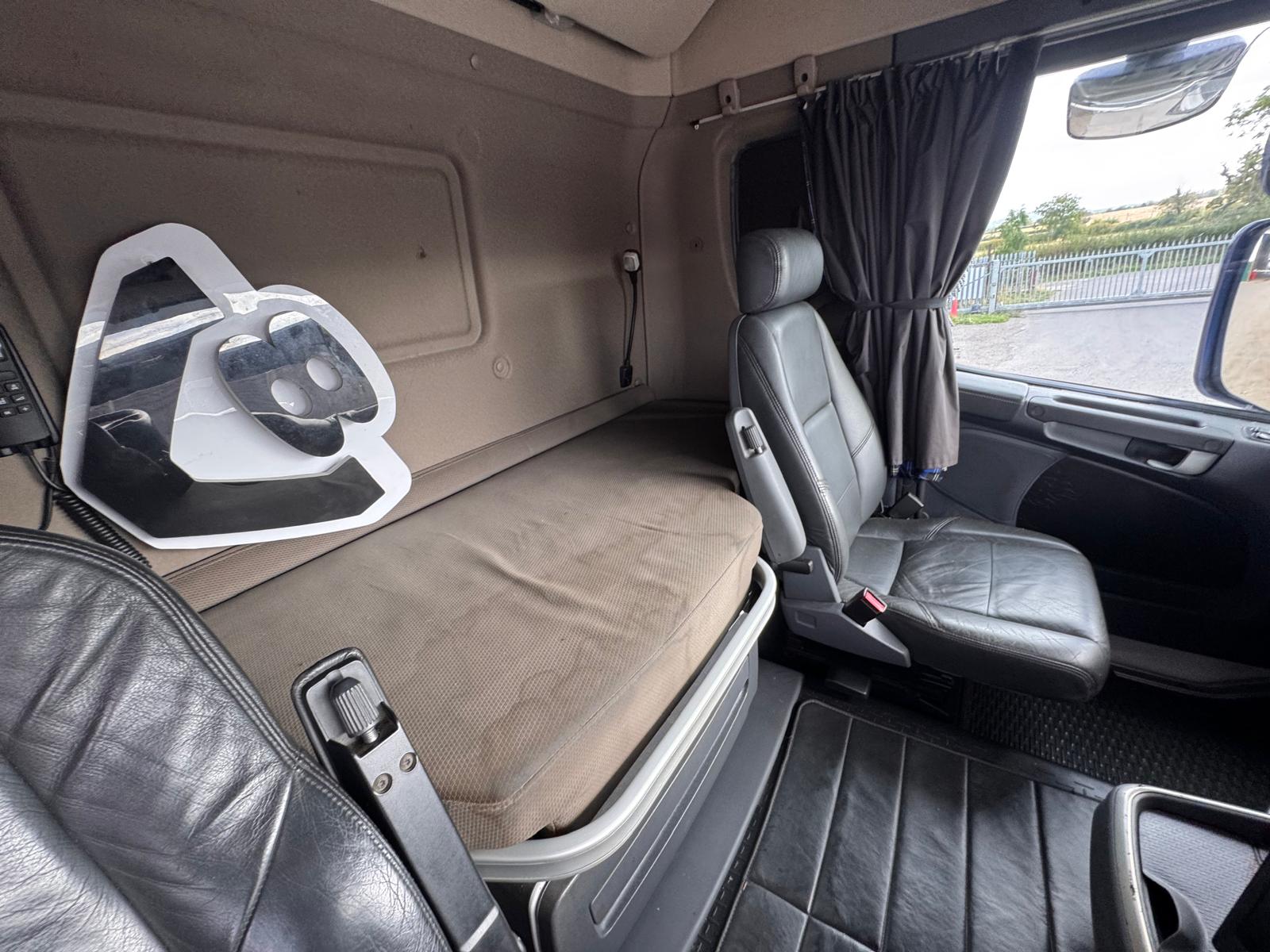 2016 SCANIA R580 V8 TRACTOR UNIT - Image 17