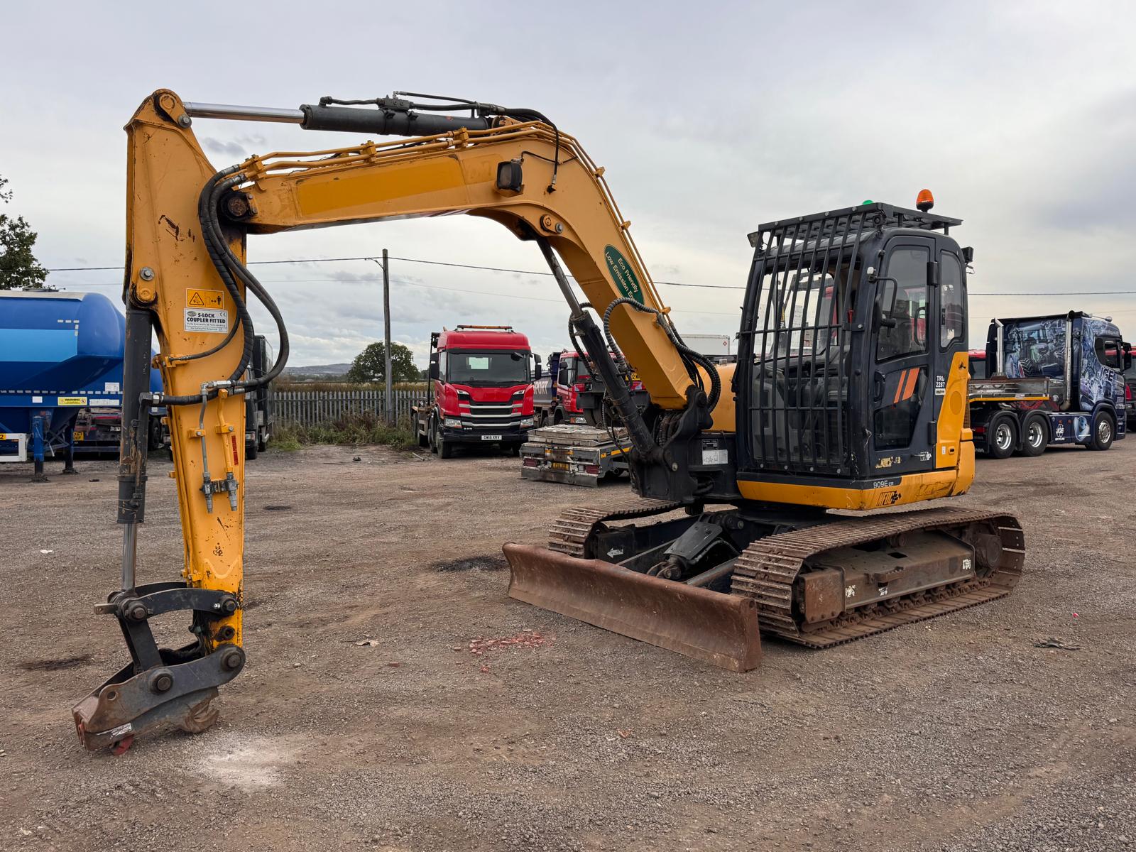 2019 LIUGONG CLG909ECR EXCAVATOR - Image 2