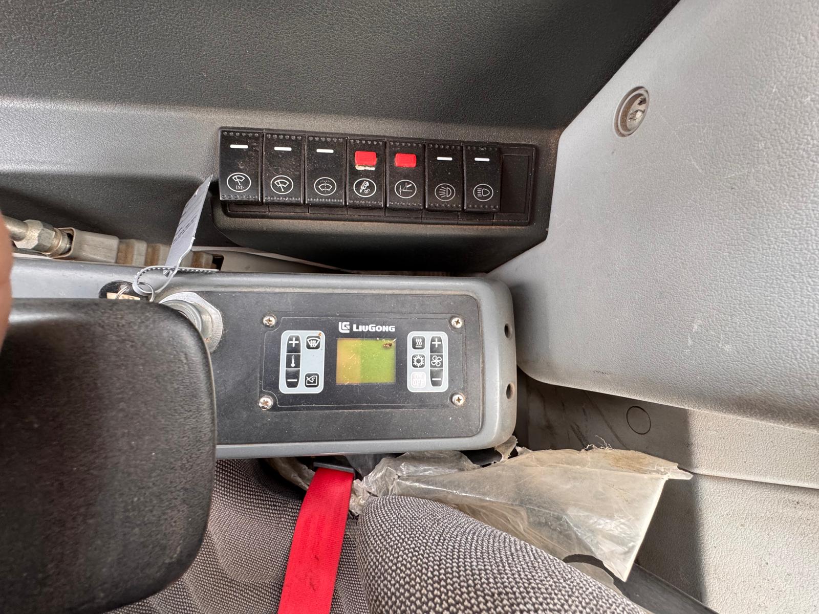 2019 LIUGONG CLG909ECR EXCAVATOR - Image 18