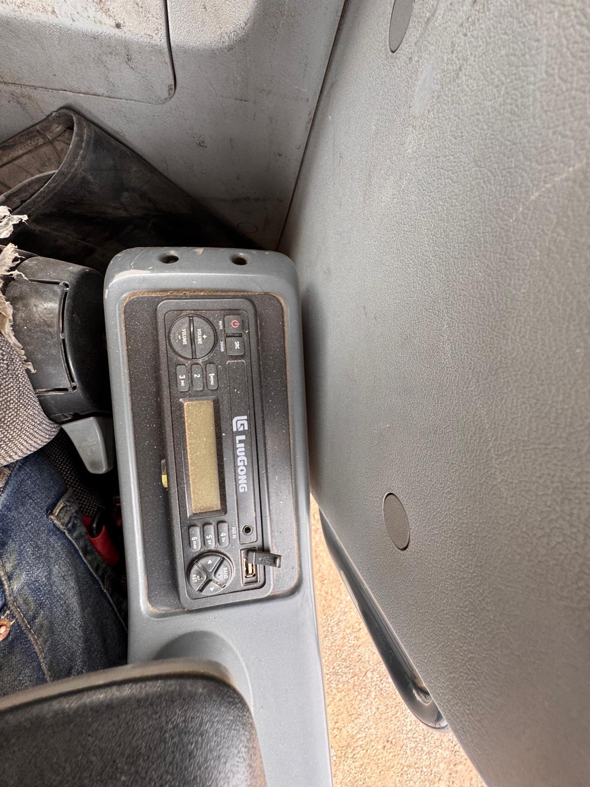 2019 LIUGONG CLG909ECR EXCAVATOR - Image 19