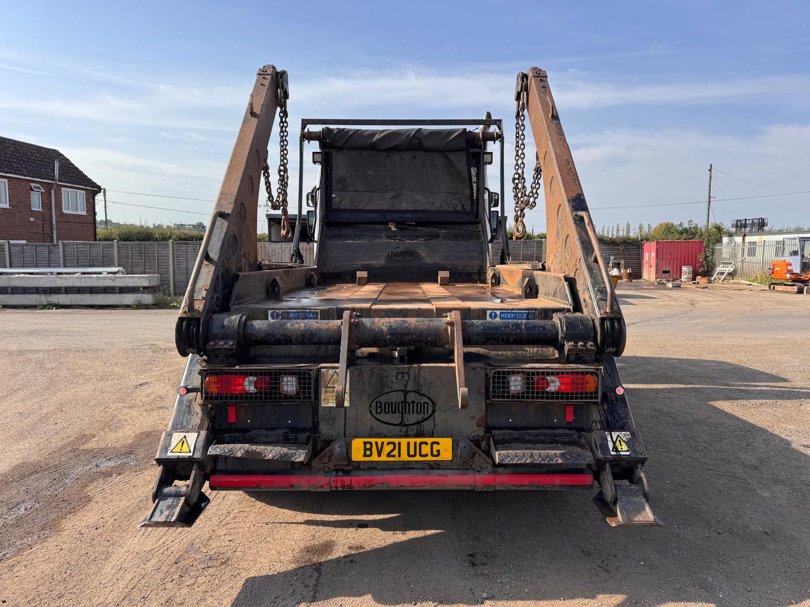 2021 SCANIA P220XT SKIP LOADER - Image 7