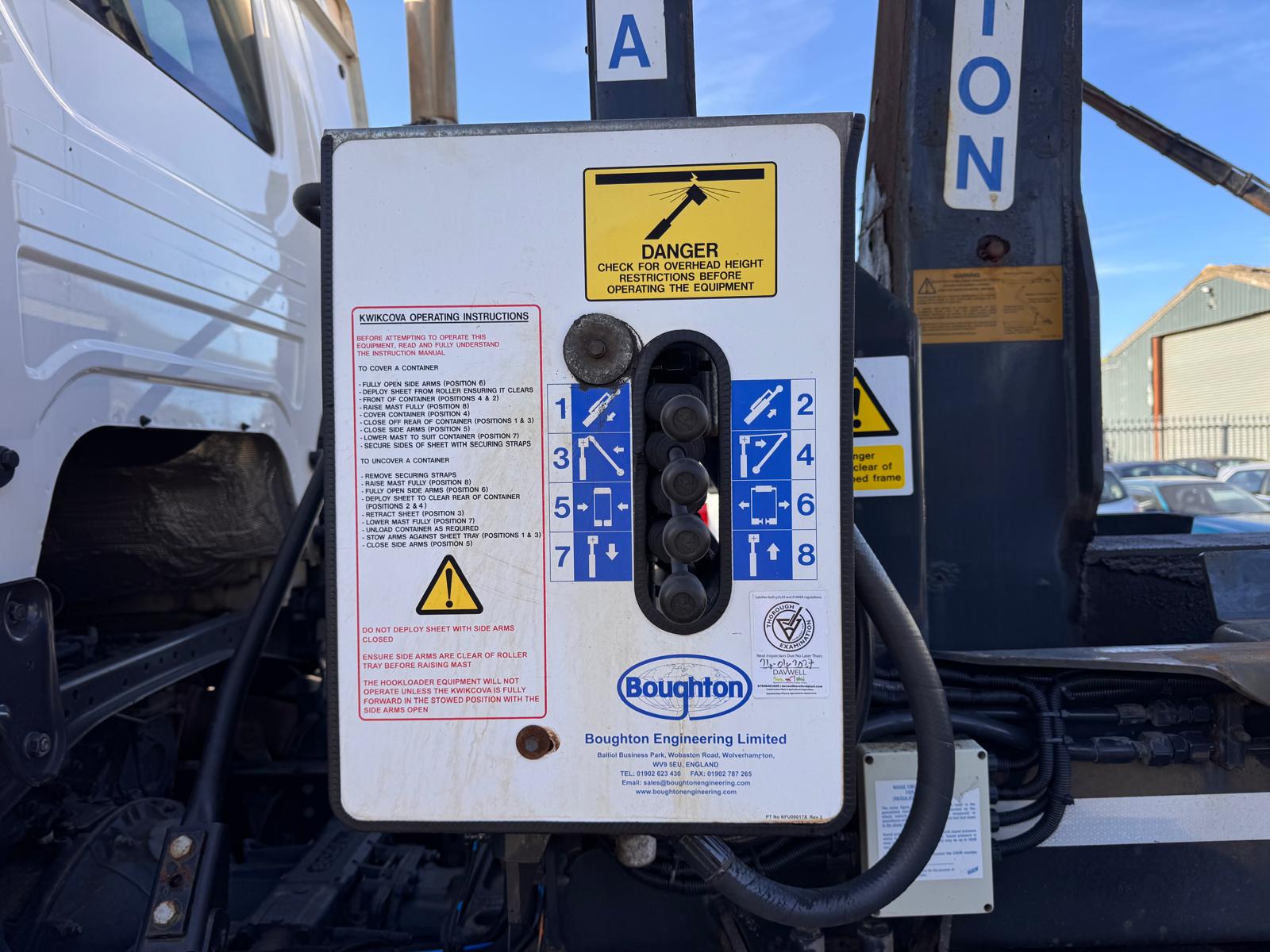 2019 SCANIA P410XT HOOK LOADER - Image 10
