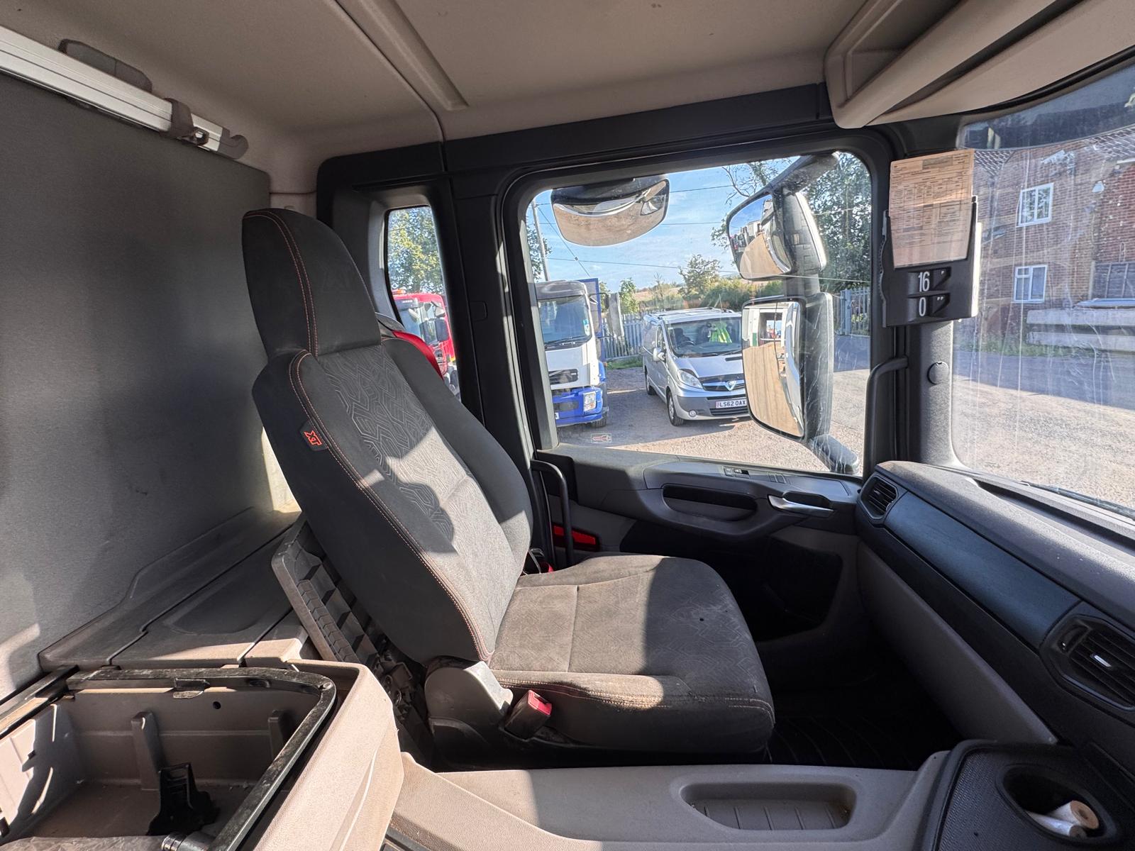 2019 SCANIA P410XT HOOK LOADER - Image 20