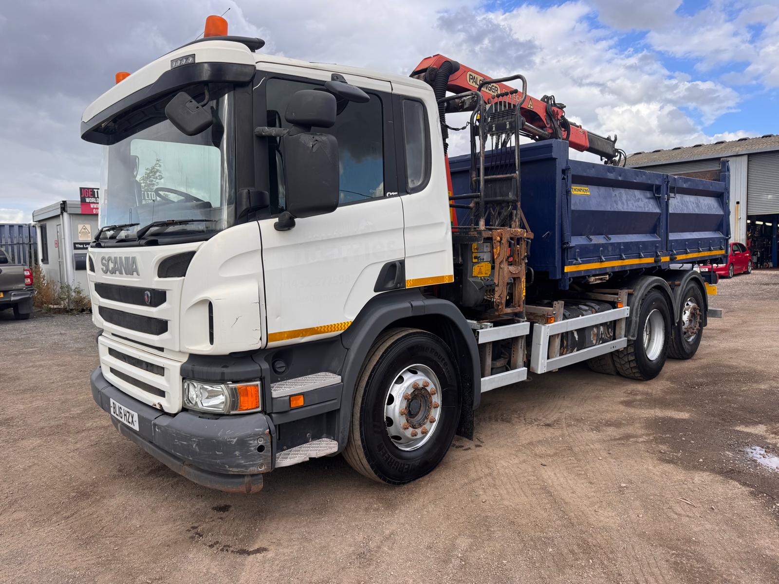 2016 SCANIA P280 TIPPER GRAB - Image 5