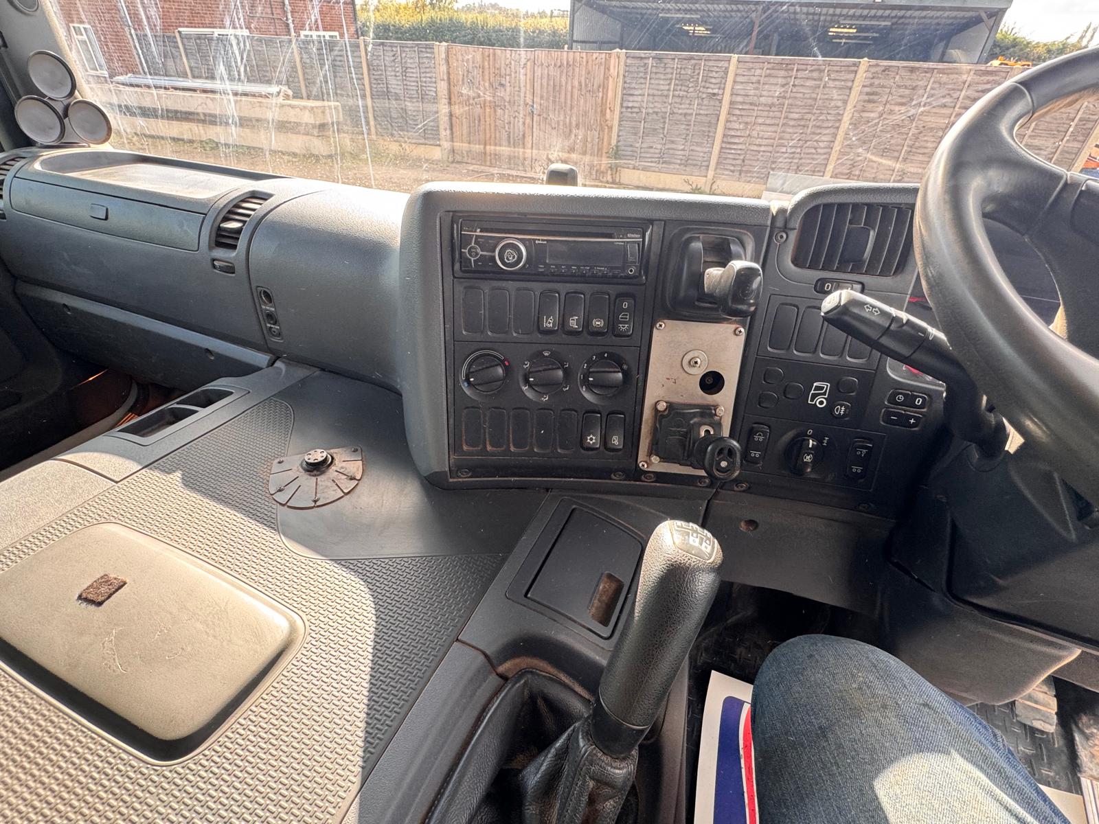 2016 SCANIA P280 TIPPER GRAB - Image 26