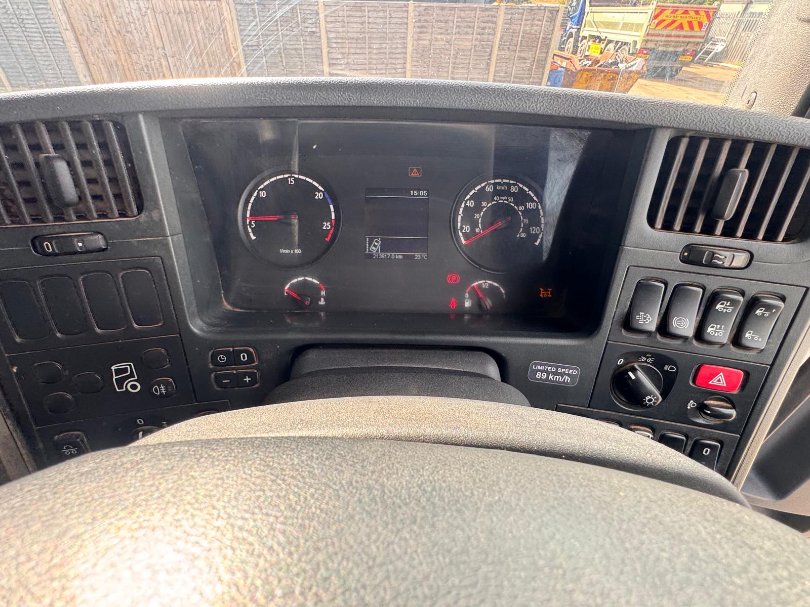 2016 SCANIA P280 TIPPER GRAB - Image 27