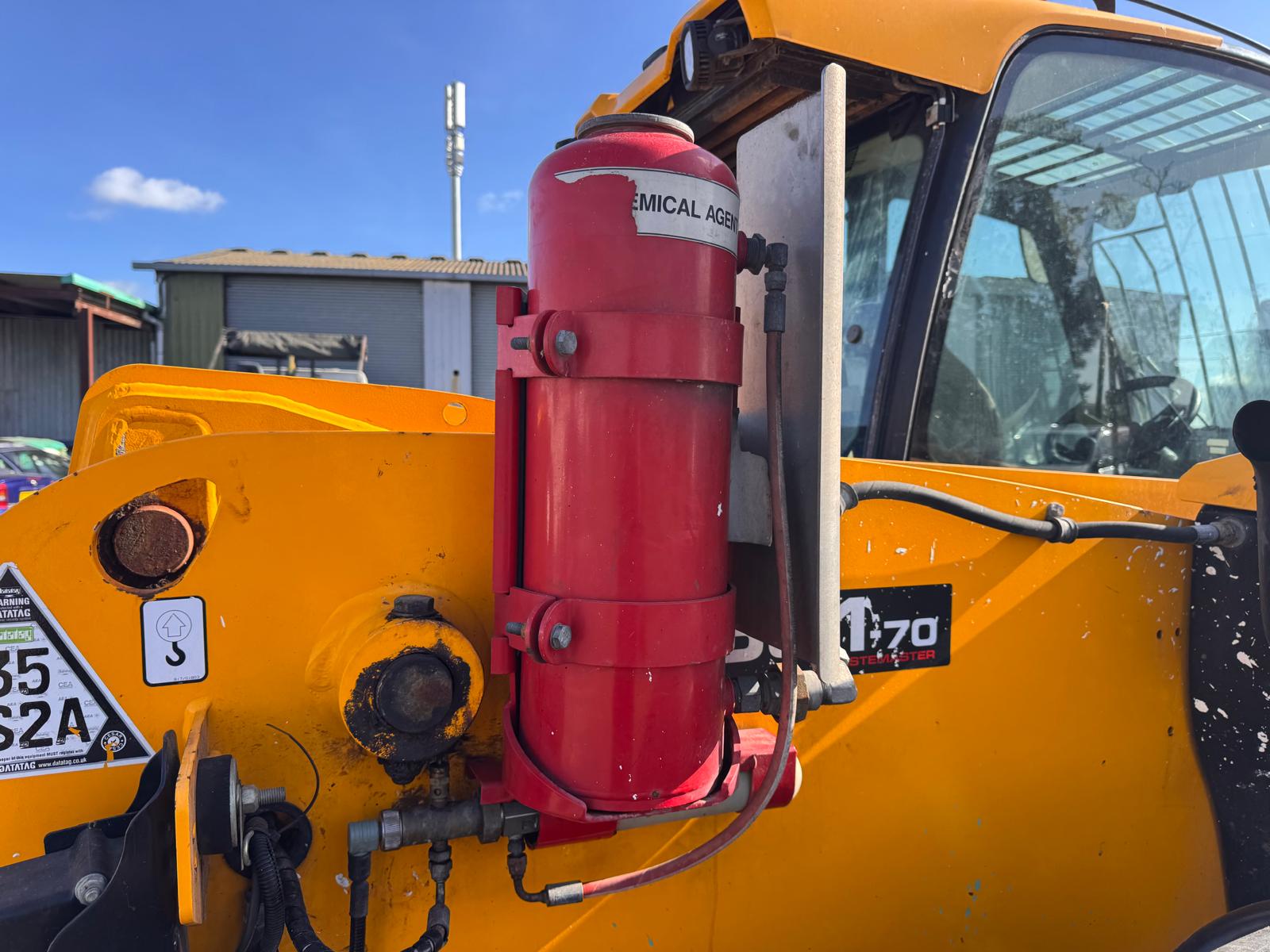 2017 JCB 531-70 WASTEMASTER TELEHANDLER - Image 12