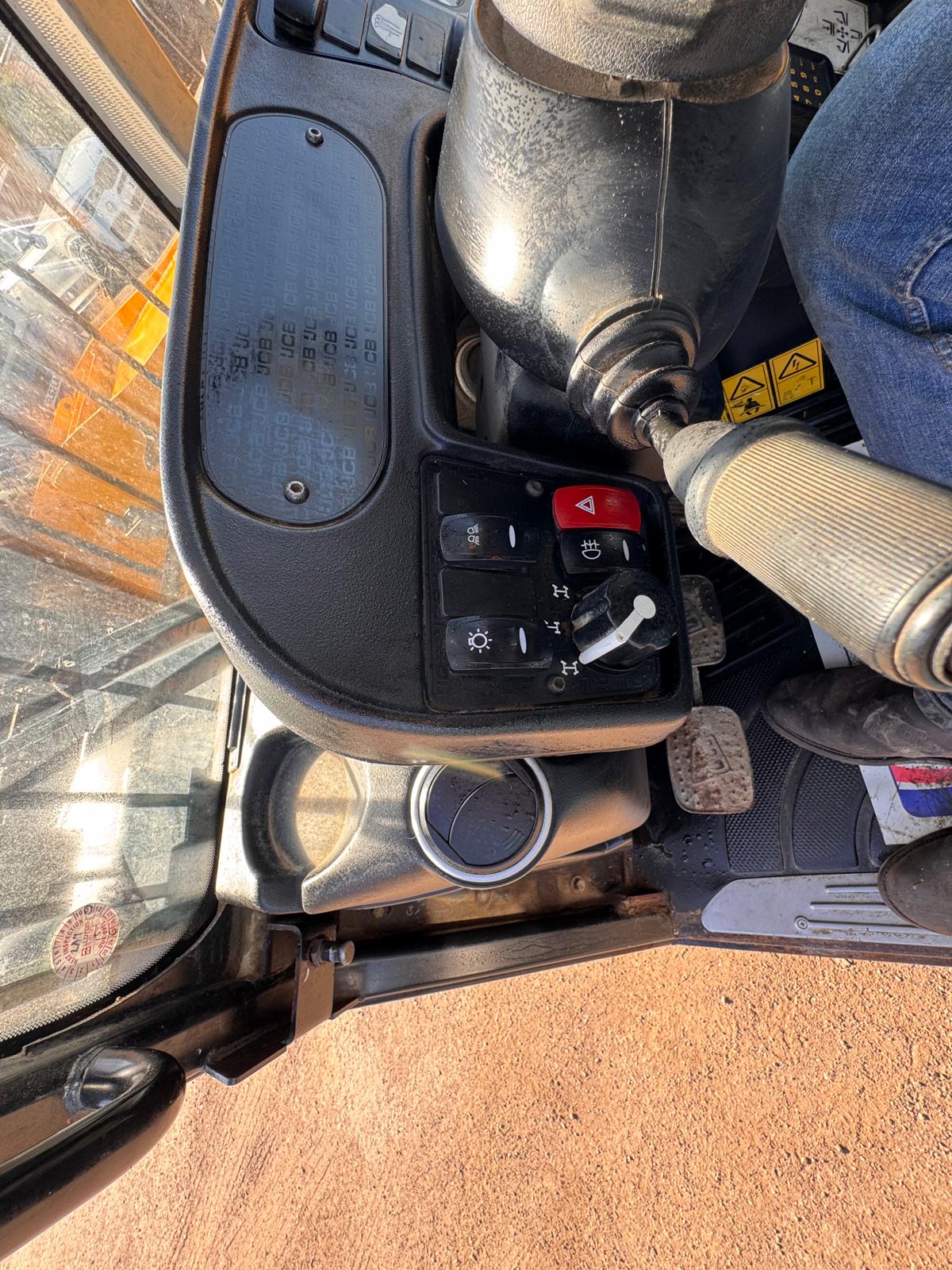 2017 JCB 531-70 WASTEMASTER TELEHANDLER - Image 21