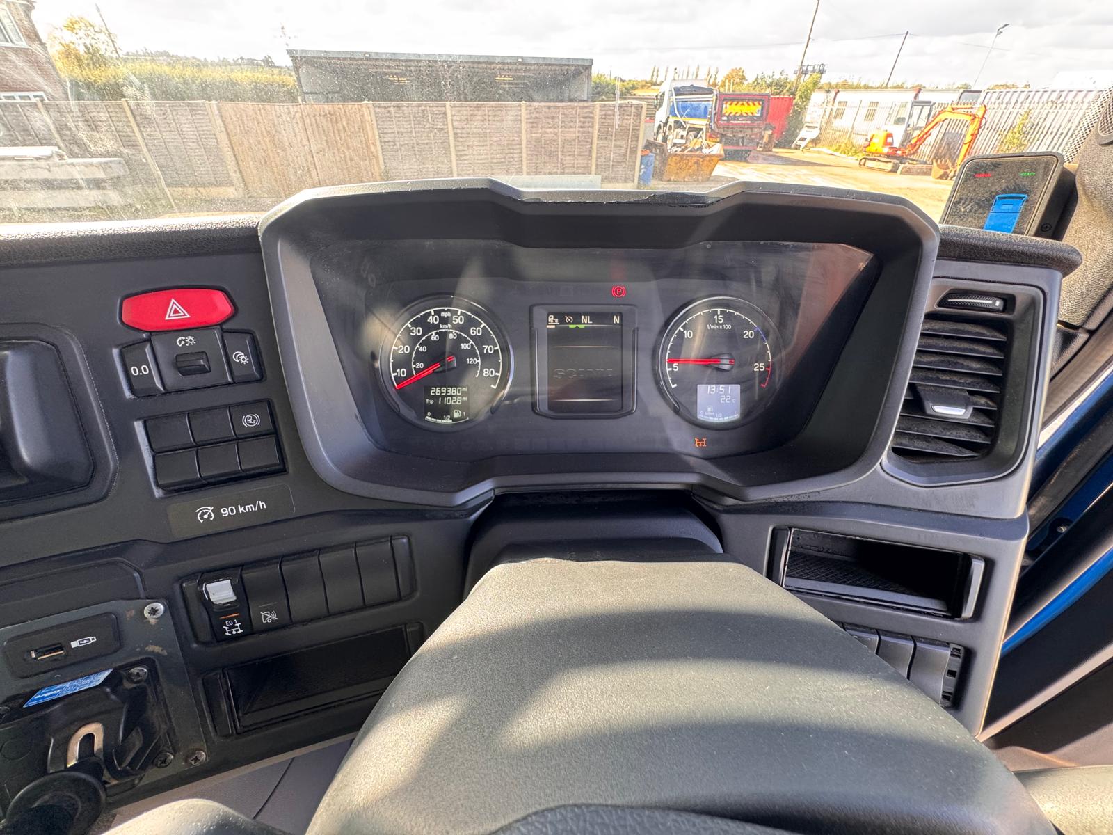 2018 SCANIA P410XT TIPPER - Image 19