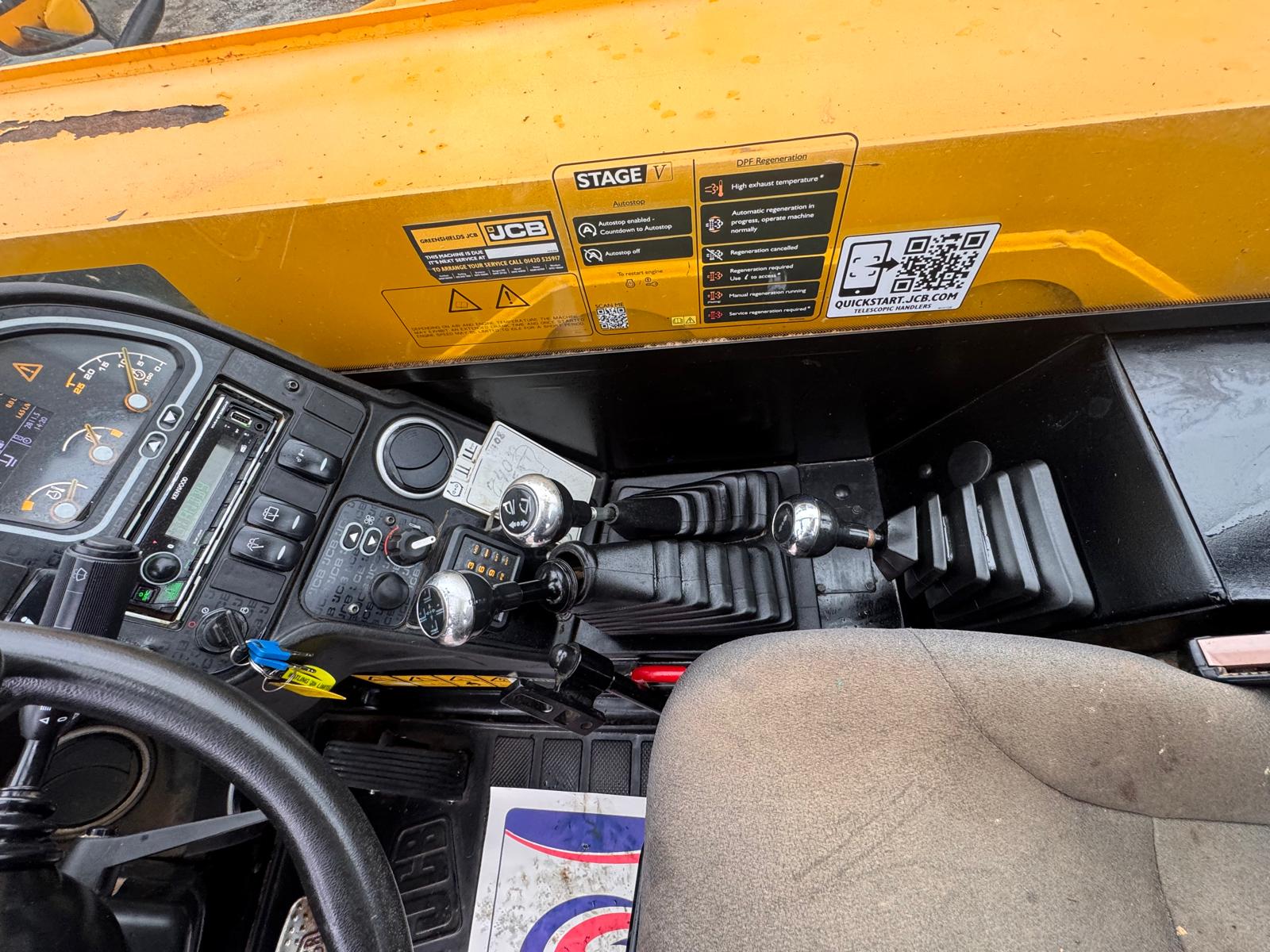 2022 JCB 531-70 TELEHANDLER - Image 13