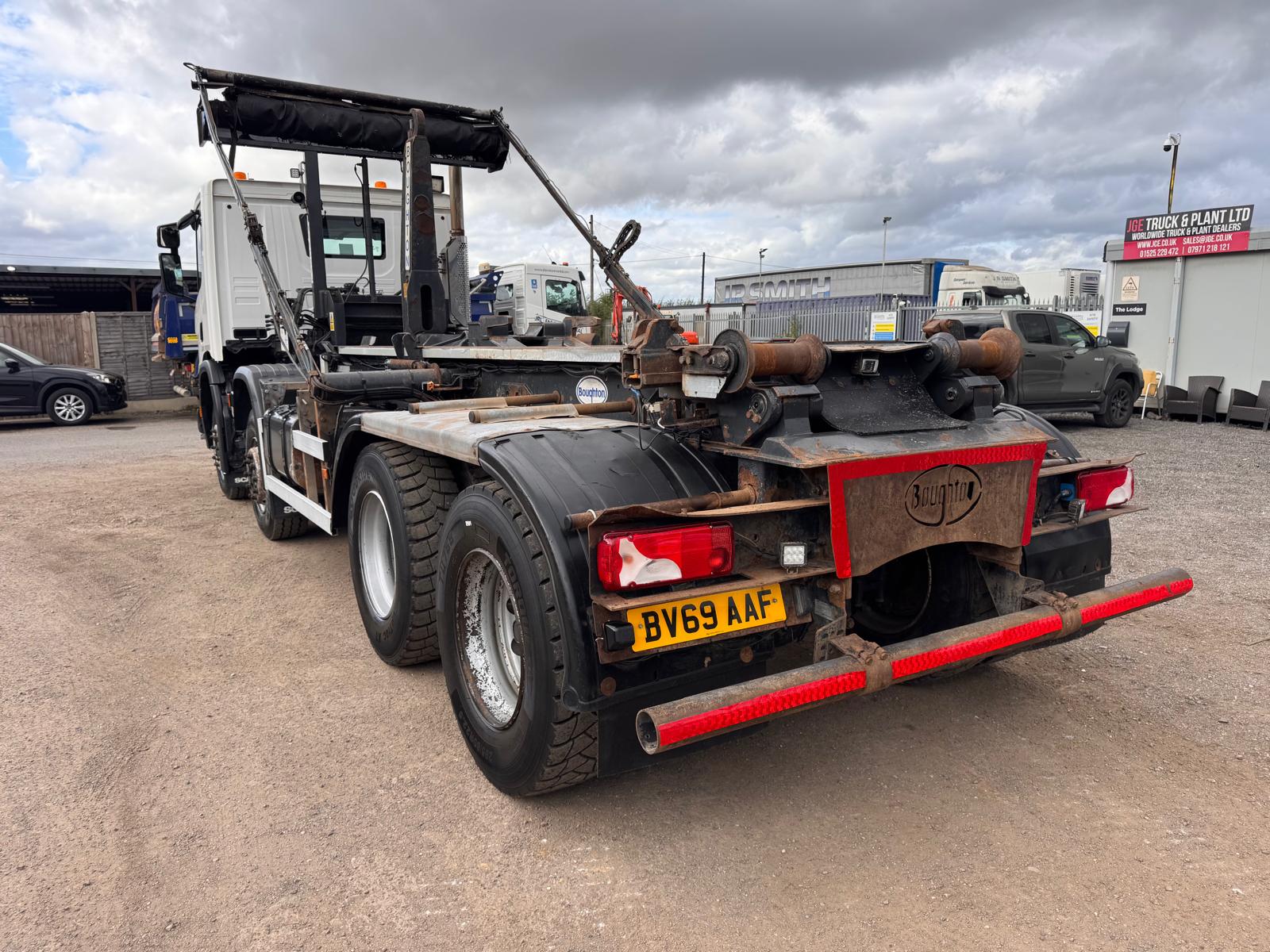 2019 SCANIA P410XT HOOK LOADER - Image 6