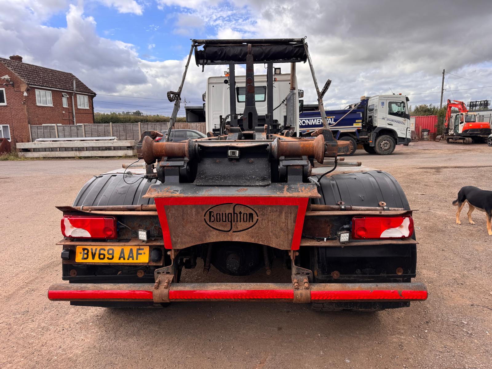 2019 SCANIA P410XT HOOK LOADER - Image 7